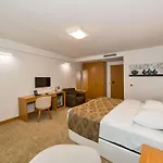 Aparthotel My Mien *